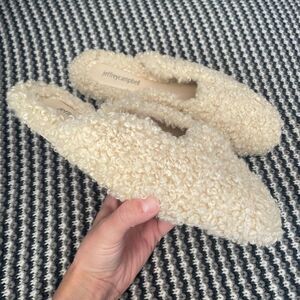 Jeffrey Campbell faux fur teddy shearling-style mules flat women’s shoe size 8.5